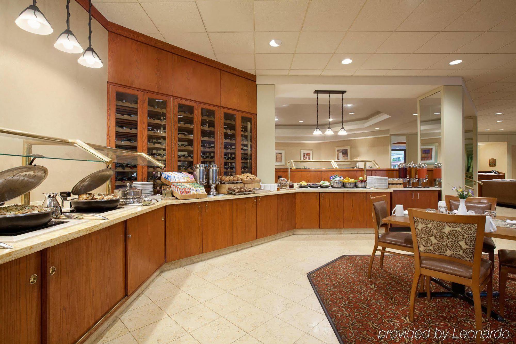 Doubletree By Hilton Hotel Boston - Bedford Glen Exterior foto