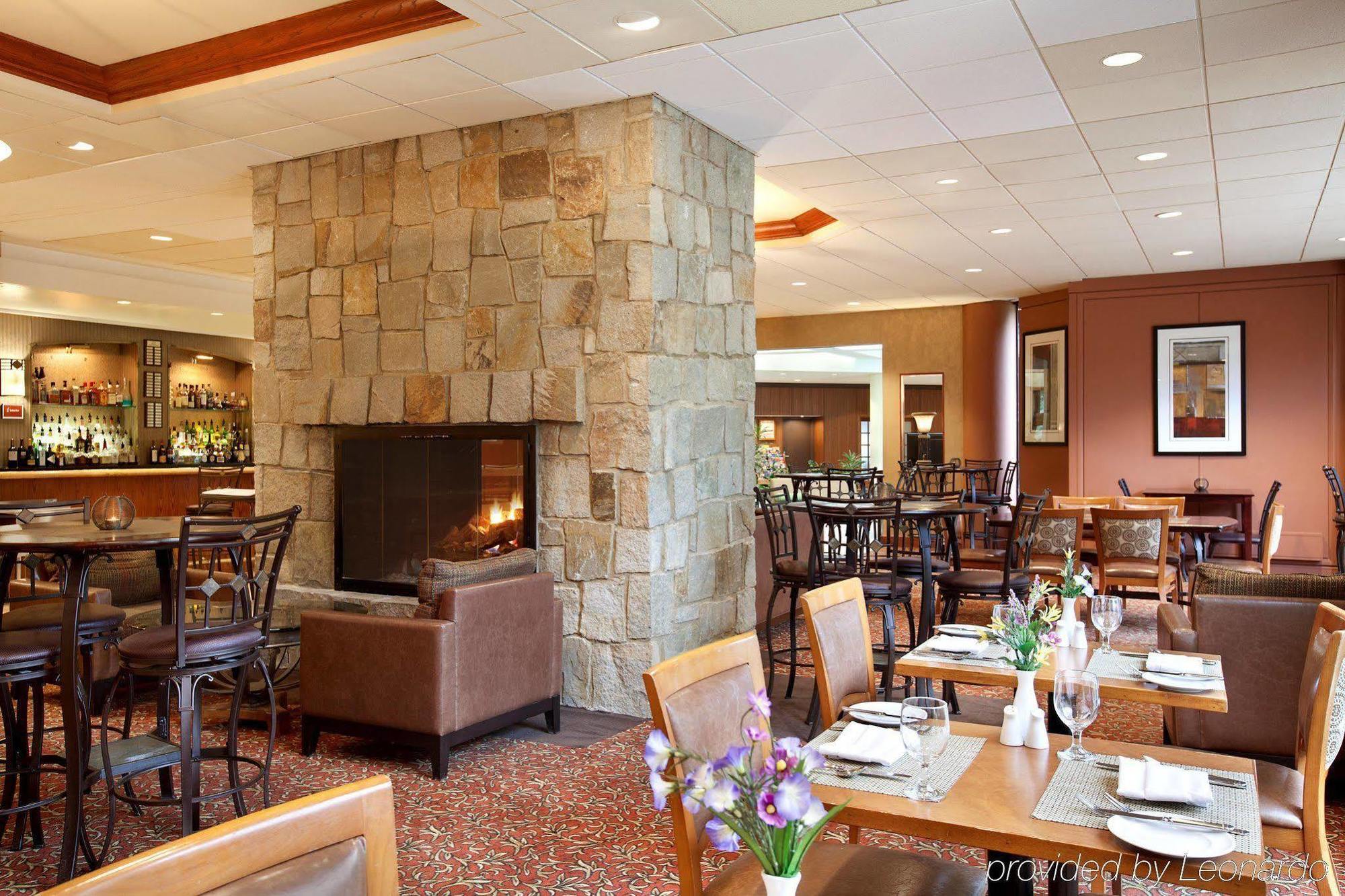 Doubletree By Hilton Hotel Boston - Bedford Glen Exterior foto