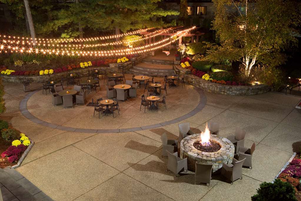 Doubletree By Hilton Hotel Boston - Bedford Glen Exterior foto